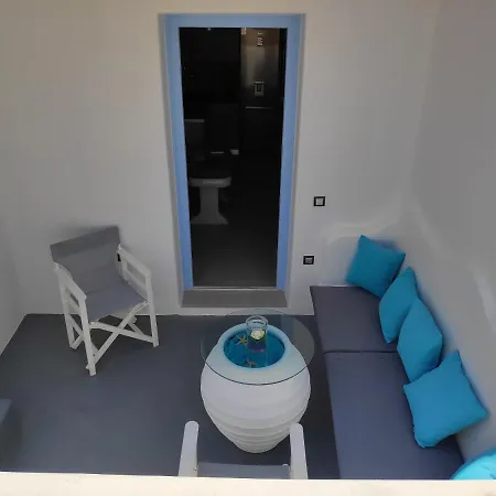 Santoxenia George * Kamári