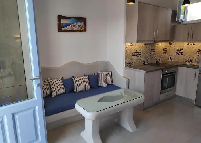 Santoxenia George Kamári